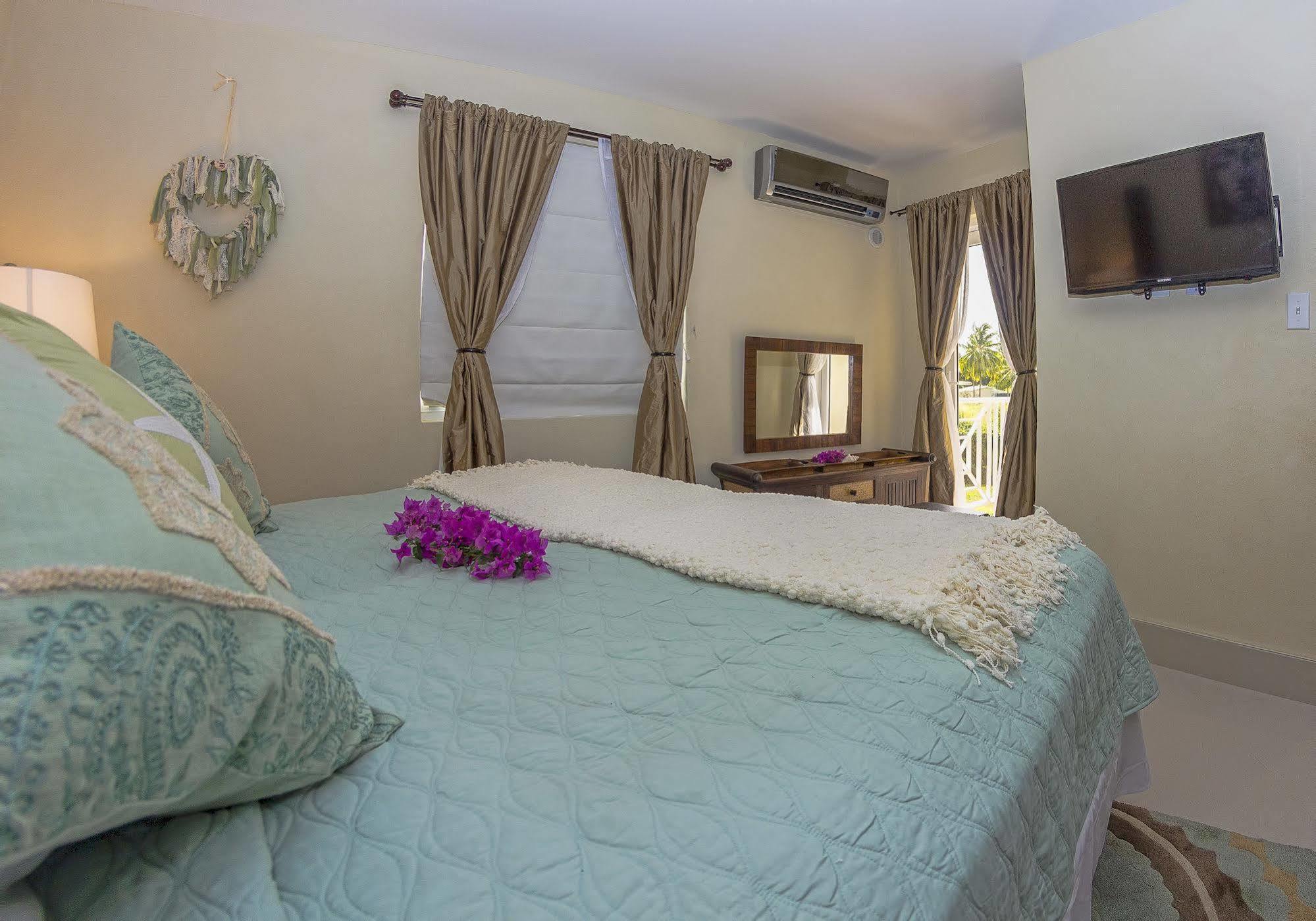 Lantana Barbados Condos เซนต์เจมส์ ภายนอก รูปภาพ