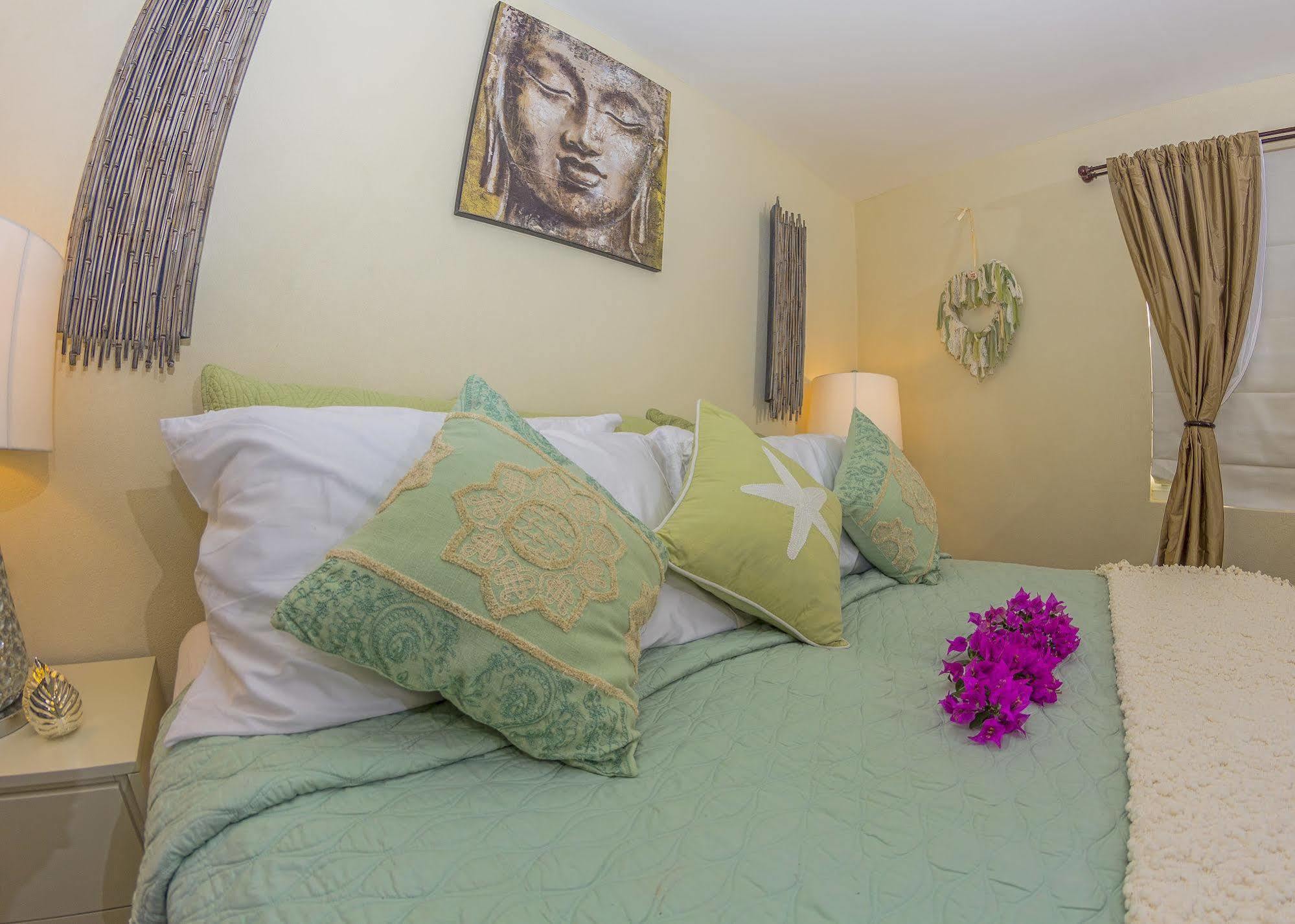Lantana Barbados Condos เซนต์เจมส์ ภายนอก รูปภาพ