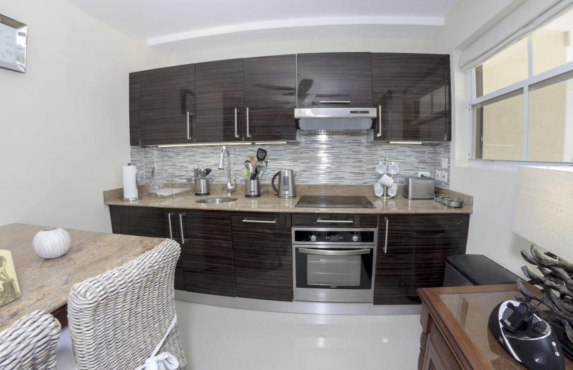 Lantana Barbados Condos เซนต์เจมส์ ภายนอก รูปภาพ